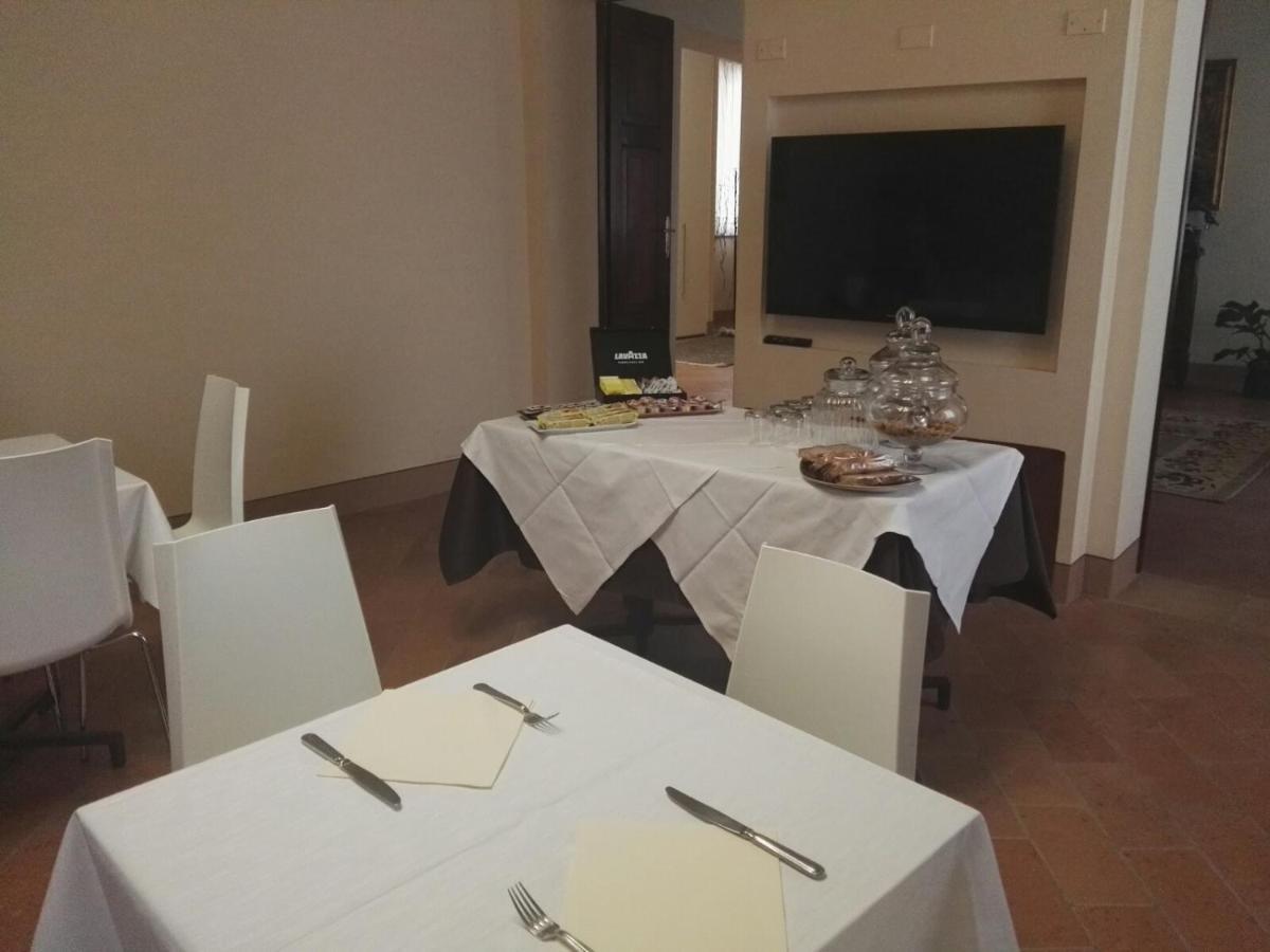 Locanda Al Portone Scandiano Exterior photo